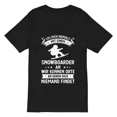 Leg Dich Niemals Mit Einem Snowboarder An Wir Kennen Orte An Denen Dich Niemand Findet - Herren V-Neck Shirt snowboarden xxx yyy zzz 2XL