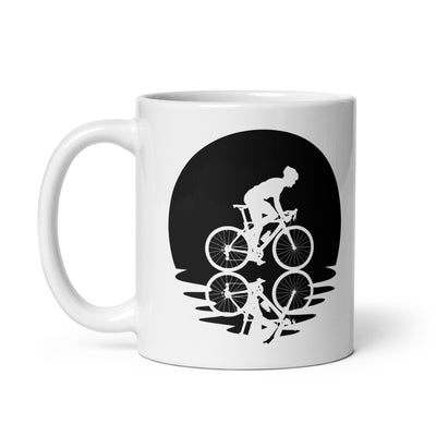 Circle And Reflection - Man Cycling - Tasse fahrrad 11oz