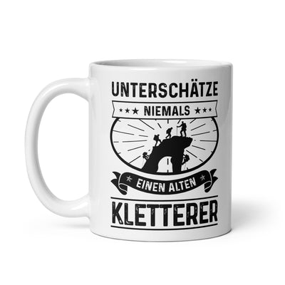 Unterschatze Niemals Einen Alten Kletterer - Tasse klettern 11oz