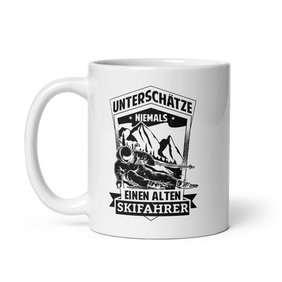 Unterschätze Niemals Nen Alten Skifahrer - Tasse ski 11oz