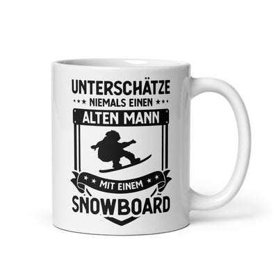 Unterschatze Niemals Einen Alten Mann Mit Einem Snowboard - Tasse snowboarden