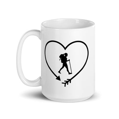 Arrow In Heartshape And Hiking 1 - Tasse wandern