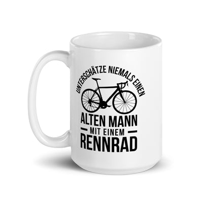 Unterschätze Niemals Einen Alten Mann Mit Einem Rennrad - Tasse fahrrad