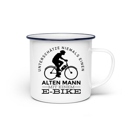 Alter Mann mit einem E-Bike - Emaille Tasse e-bike