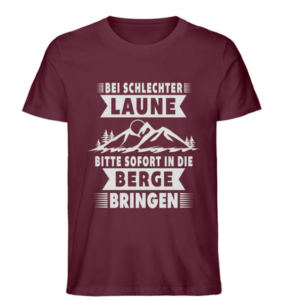 Bitte sofort in die Berge bringen - Herren Premium Organic T-Shirt berge wandern Weinrot