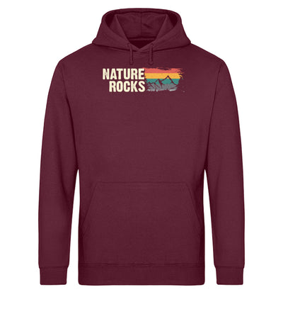 Nature Rocks - Unisex Organic Hoodie berge camping wandern Weinrot